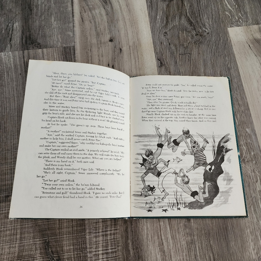Vintage Peter Pan Illustrated Hardcover — Teal, Yellow, Red - Picture 2 of 8